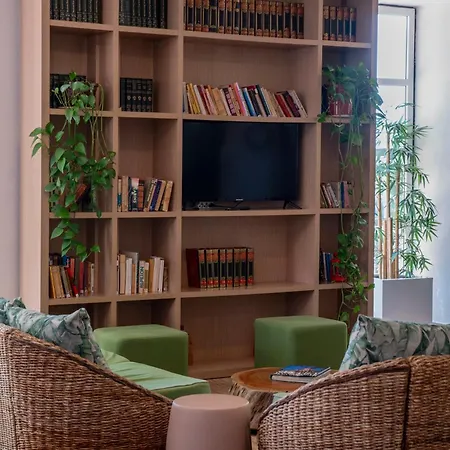 מלון Wot Sarrazola Soul