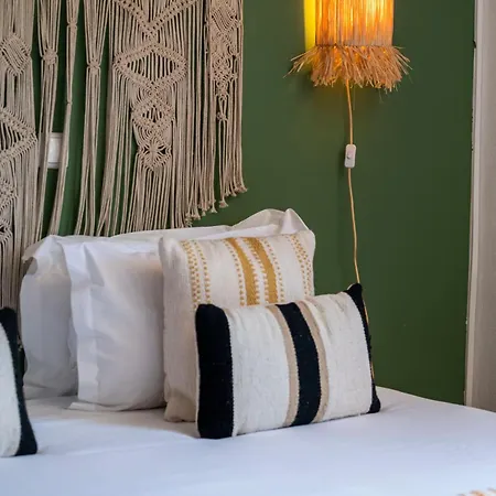Wot Sarrazola Soul Hotel 2*